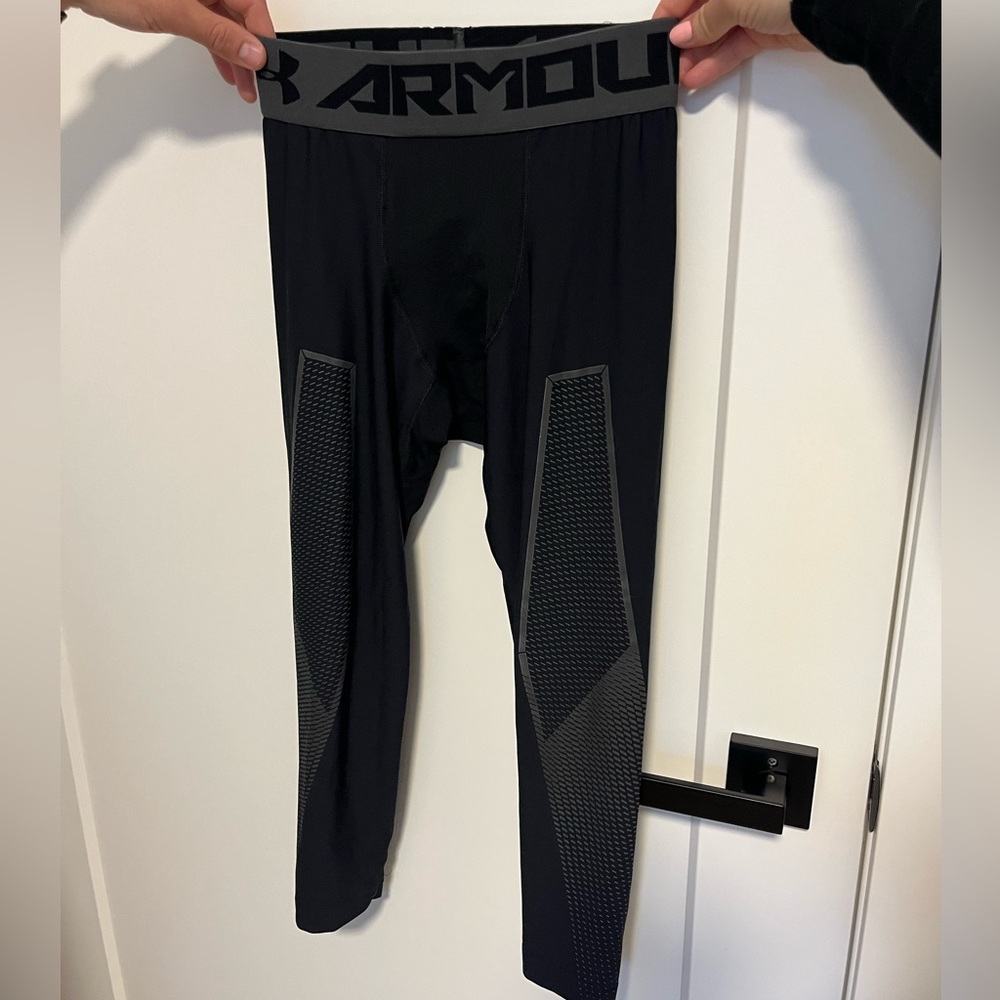 Under Armour Black Compression Leggings